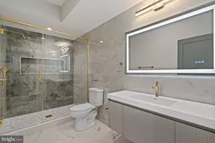 1125 Crease St, Philadelphia, PA 19125 - Photo 33