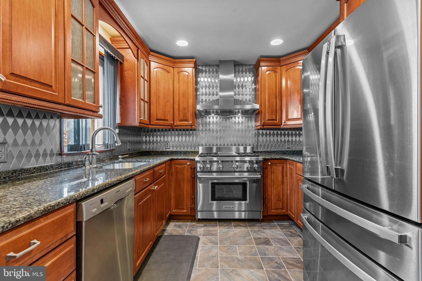 9029 Eastview Rd, Philadelphia, PA 19152 - MLS PAPH2561182 - Coldwell ...