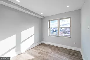 526 Brown St, Philadelphia, PA 19123 - Photo 7