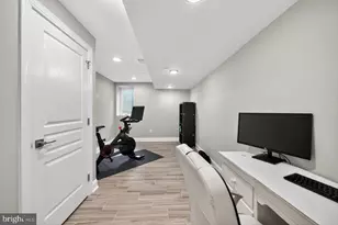 2247 Wilder St, Philadelphia, PA 19146 - Photo 27