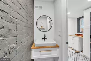 858 Perkiomen St, Philadelphia, PA 19130 - Photo 11