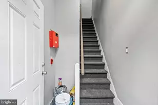 4830 Longshore Ave, Philadelphia, PA 19135 - Photo 17