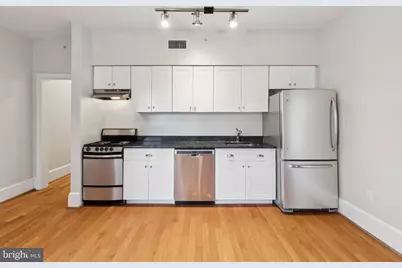 1955 Locust Street #3F, Philadelphia, PA 19103 - Photo 5