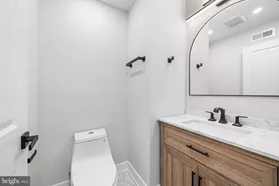 2551 Salmon Street, Philadelphia, PA 19125 - Photo 11