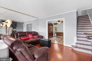 378 Devereaux Ave, Philadelphia, PA 19111 - Photo 9