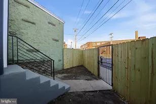 1829 E Airdrie St, Philadelphia, PA 19124 - Photo 23