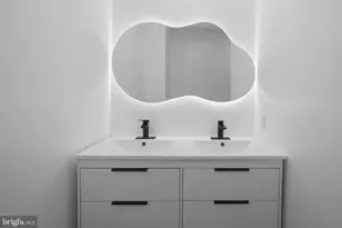 1829 E Airdrie St, Philadelphia, PA 19124 - Photo 17