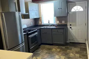 7214 Hegerman St, Philadelphia, PA 19135 - Photo 3