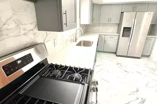 7119 Hegerman St, Philadelphia, PA 19135 - Photo 3