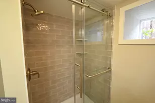 914 S 54th St, Philadelphia, PA 19143 - Photo 23