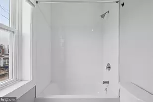 5861 Cedar Ave, Philadelphia, PA 19143 - Photo 29