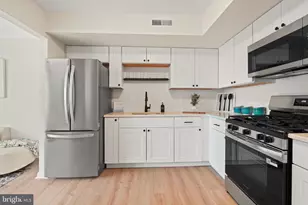 4445 Ernie Davis Cir, Philadelphia, PA 19154 - Photo 9