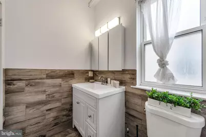 1635 N 33rd Street, Philadelphia, PA 19121 - Photo 11