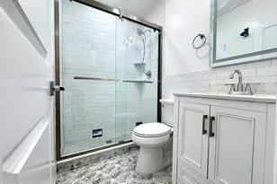 781 S 3rd St, Philadelphia, PA 19147 - Photo 17