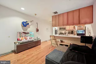 1100 Vine St, Philadelphia, PA 19107 - Photo 5