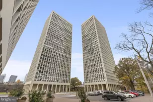 210 Locust St, Philadelphia, PA 19106 - Photo 5