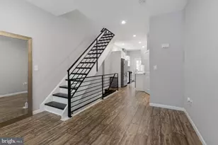 2208 S 5th St, Philadelphia, PA 19148 - Photo 5