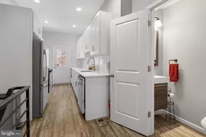 2208 S 5th Street, Philadelphia, PA 19148 - Photo 7