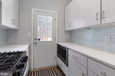 2208 S 5th Street, Philadelphia, PA 19148 - Photo 9