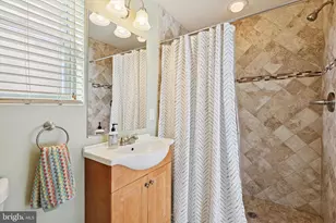 253 Hermitage St, Philadelphia, PA 19127 - Photo 17