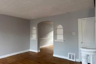 1346 Unruh Ave, Philadelphia, PA 19111 - Photo 3