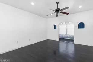 6502 Linmore Ave, Philadelphia, PA 19142 - Photo 9