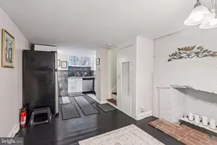 523 S Leithgow St, Philadelphia, PA 19147 - Photo 11