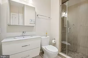 739 Bainbridge St, Philadelphia, PA 19147 - Photo 17