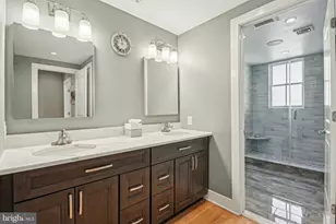 739 Bainbridge St, Philadelphia, PA 19147 - Photo 29