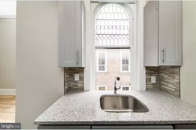 2011 Spruce Street #1R, Philadelphia, PA 19103 - Photo 11