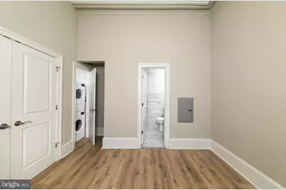 2011 Spruce Street #1R, Philadelphia, PA 19103 - Photo 3