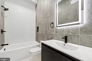 2424 W Thompson St, Philadelphia, PA 19121 - Photo 11