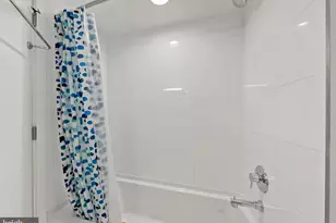 2538 W Girard Ave, Philadelphia, PA 19130 - Photo 13