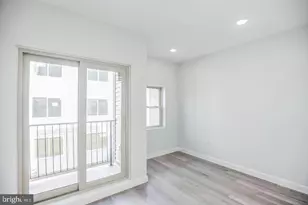 2218 N Marshall St, Philadelphia, PA 19133 - Photo 13