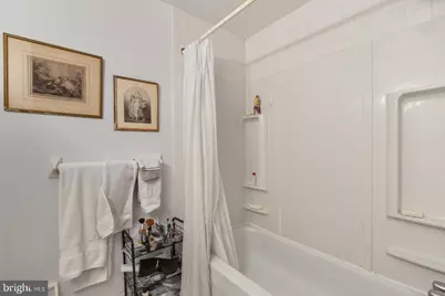 2137 Spruce Street #8, Philadelphia, PA 19103 - Photo 9