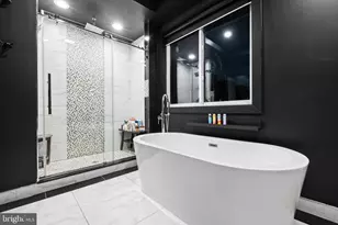 1121 Earl St, Philadelphia, PA 19125 - Photo 27