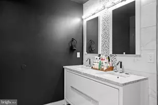 1121 Earl St, Philadelphia, PA 19125 - Photo 29