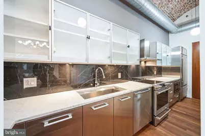 105 S 12th Street #402, Philadelphia, PA 19107 - Photo 9