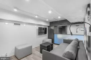 219 S 18th St, Philadelphia, PA 19103 - Photo 29