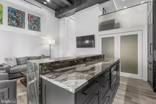 219 S 18th St, Philadelphia, PA 19103 - Photo 13