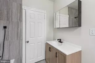 4629 N 12th St, Philadelphia, PA 19140 - Photo 37