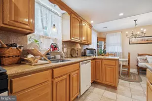 9208 Exeter Rd, Philadelphia, PA 19114 - Photo 9