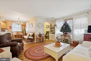 9208 Exeter Rd, Philadelphia, PA 19114 - Photo 3