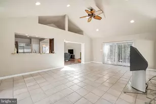 16 S Kings Oak Ln, Philadelphia, PA 19115 - Photo 19