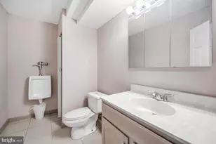 16 S Kings Oak Ln, Philadelphia, PA 19115 - Photo 33