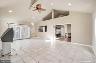 16 S Kings Oak Ln, Philadelphia, PA 19115 - Photo 17