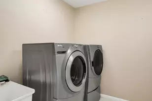 16 S Kings Oak Ln, Philadelphia, PA 19115 - Photo 31