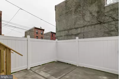 902 W Susquehanna Avenue #1, Philadelphia, PA 19122 - Photo 17