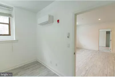 427 Monroe Street #UNIT 102, Philadelphia, PA 19146 - Photo 11