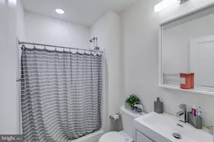 707 N 40th St, Philadelphia, PA 19104 - Photo 13